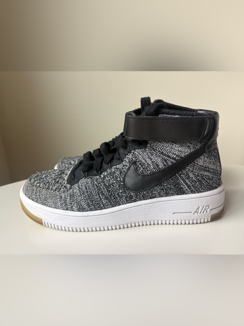 Nike Air Force Flyknit Oreo Mid Sneakers Ankle Strap Women’s 7.5 Streetwear